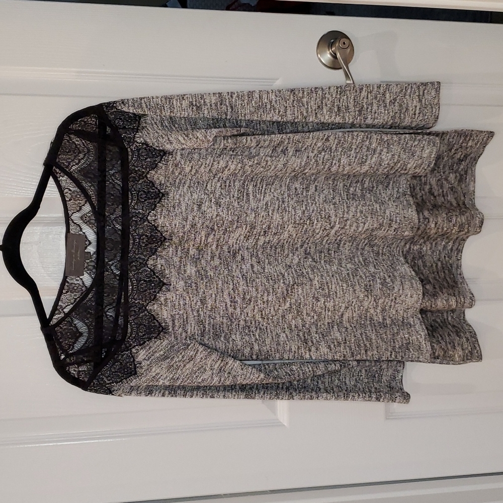 Anthropologie NWT Sparkly Grey Sweater Top with Black Lace Trim! ❤❤❤